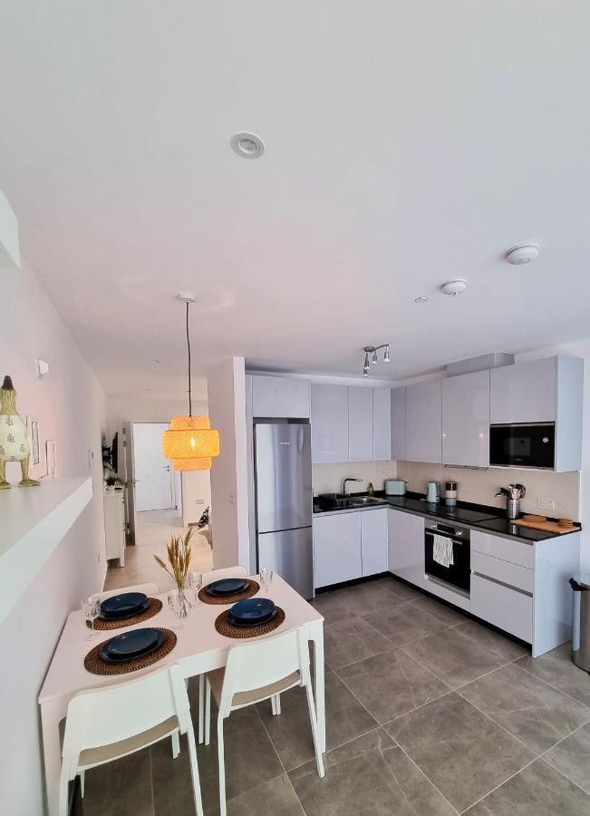 Brand New - Massive Studio - E1 - Self Catering Gibilterra Esterno foto