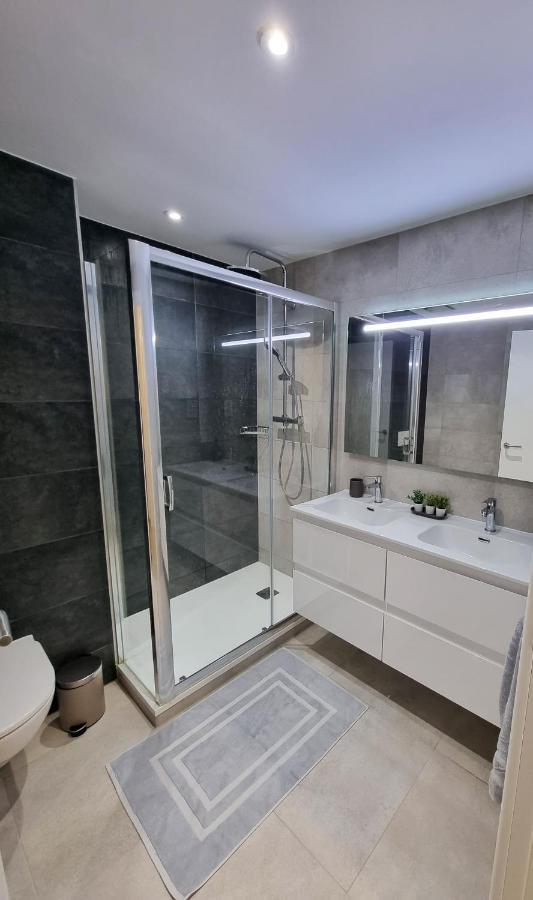 Brand New - Massive Studio - E1 - Self Catering Gibilterra Esterno foto
