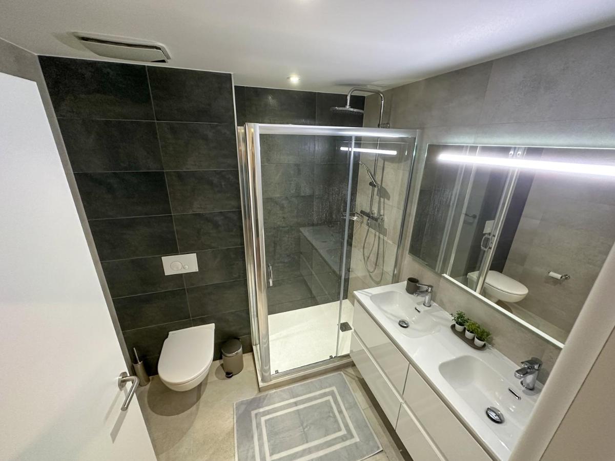 Brand New - Massive Studio - E1 - Self Catering Gibilterra Esterno foto